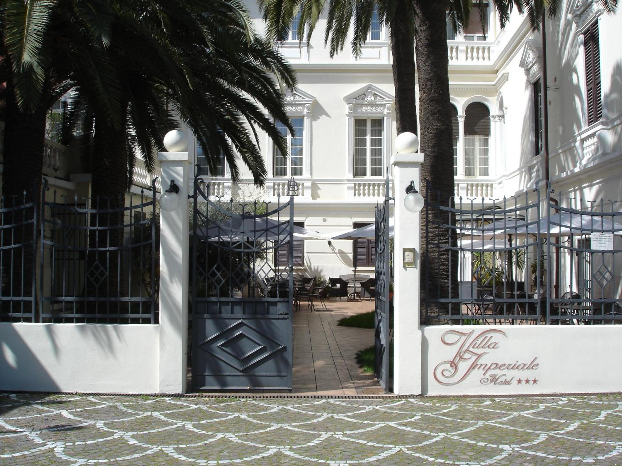 Villa Imperiale Hotel Spotorno Luaran gambar